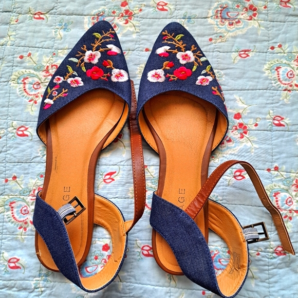 Rampage embroidered flats, size 9 - Picture 3 of 6
